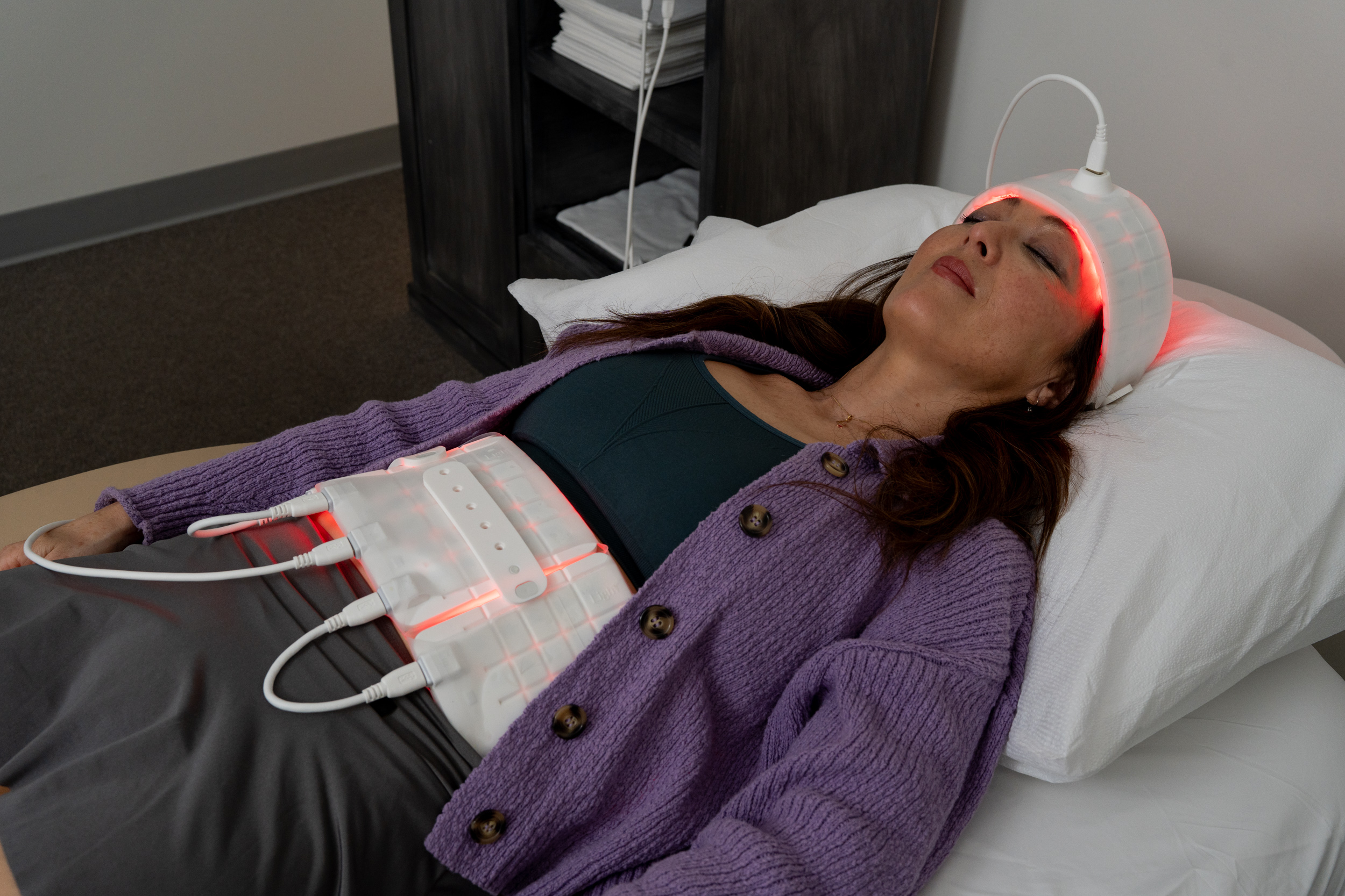 red light therapy for mood balancing and gut health, gut-brain axis support